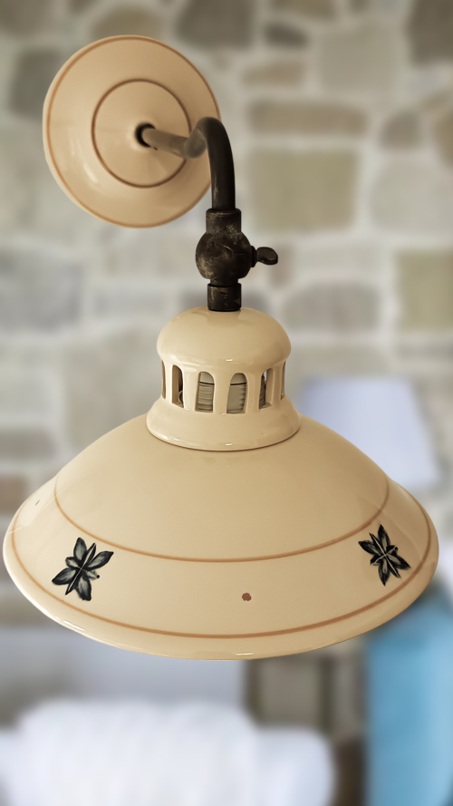 Alternative view of Egyenes szárú - kerámia falikar (Szemes)